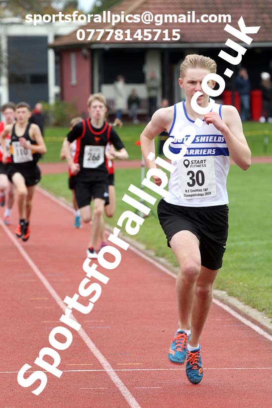 800 metres, NECAA Open Meeting, Morpeth, Sunday, October 18th. David T. Hewitson/Sports for All Pics